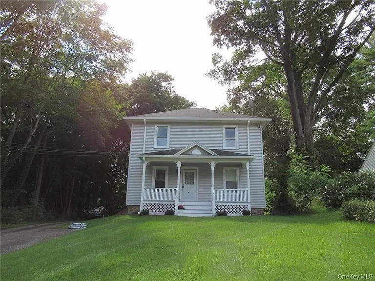 25 Fairway Dr #2 — Photo 24
