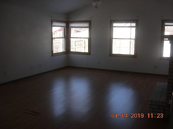 2nd image of 225 E 11th St