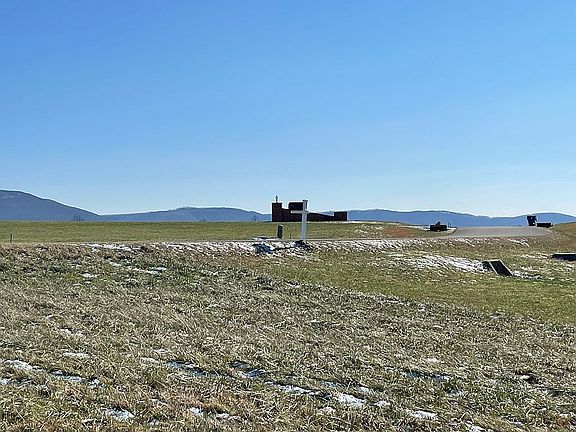 2nd image of Shadow Mountain Dr