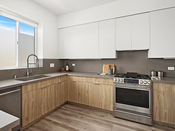 5th image of 4916 S Centinela Ave #1/2