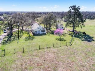 8778 Harris Ln, Bryan, TX 77808