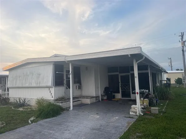 3024 Longview Ln, North Fort Myers, FL 33917