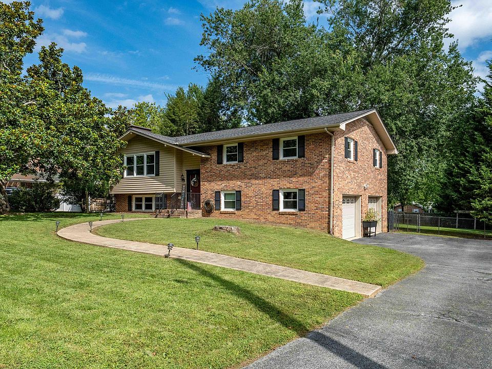 1st image of 309 Quail Dr