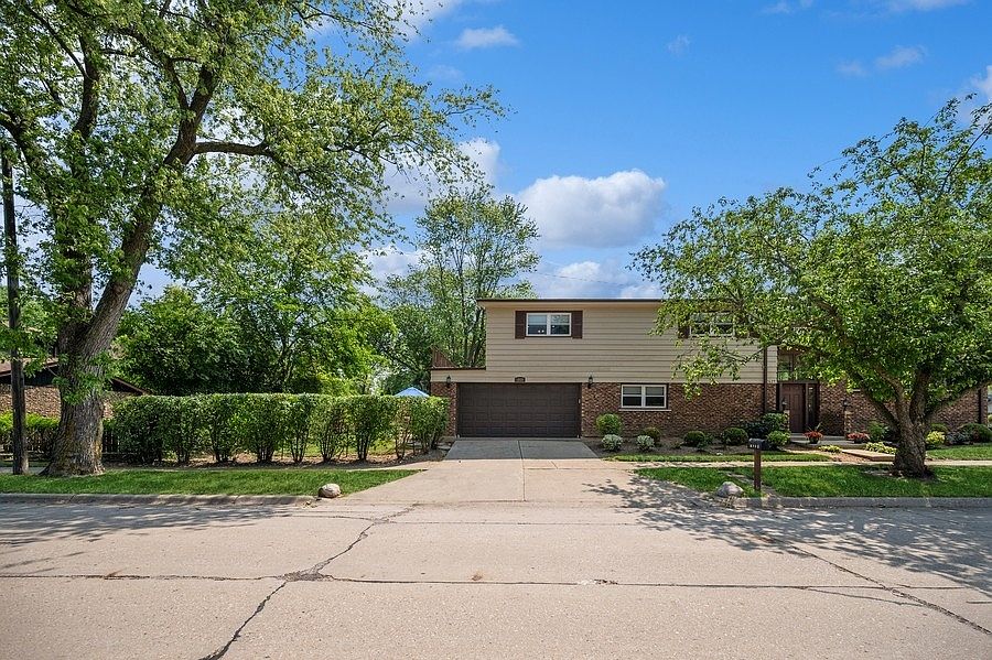 1st image of 1629 Little John Ct