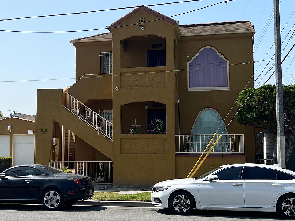 1st image of 2310 W 39th St