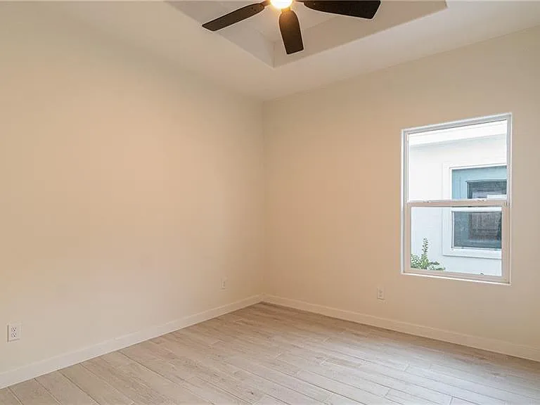 5805 Northwestern Ave #1 — Photo 11
