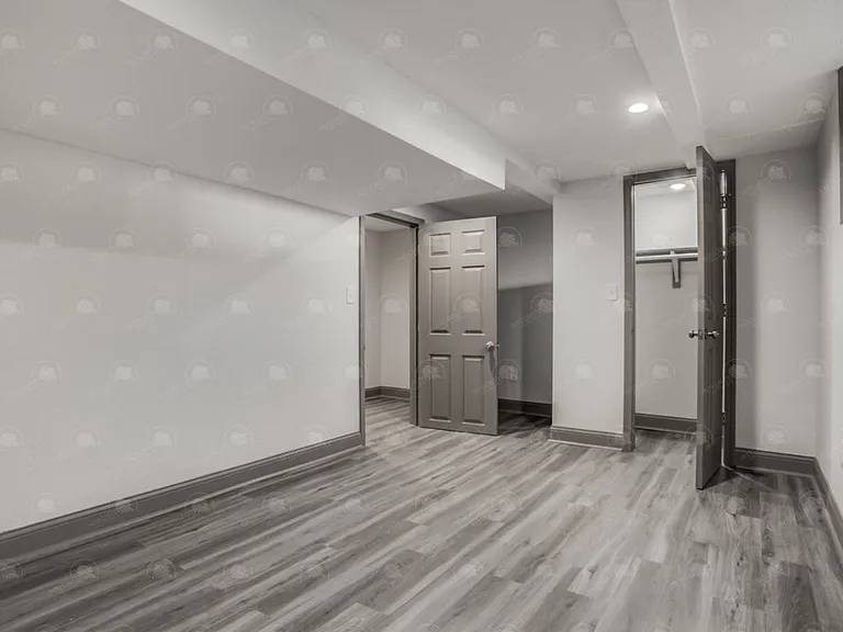 6627 Brooklyn Ave — Photo 13