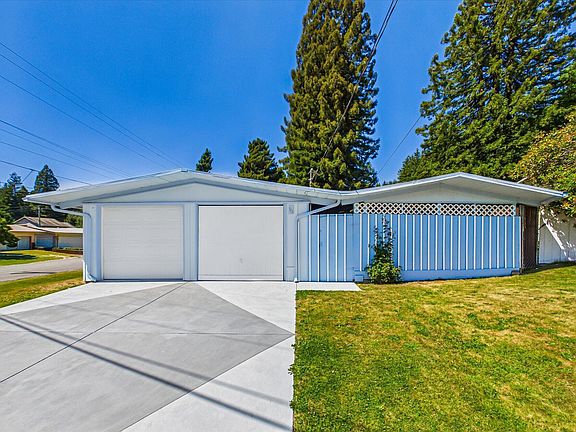 3rd image of 102 Acacia Dr