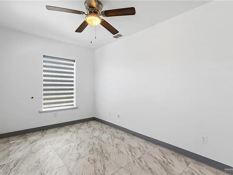 109 Ash St #C — Photo 7