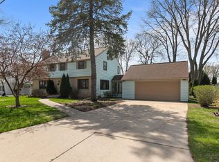 1425 S Lehmann Ln, Appleton, WI 54914