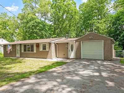 192 Reservoir St, Holden, MA, 01520