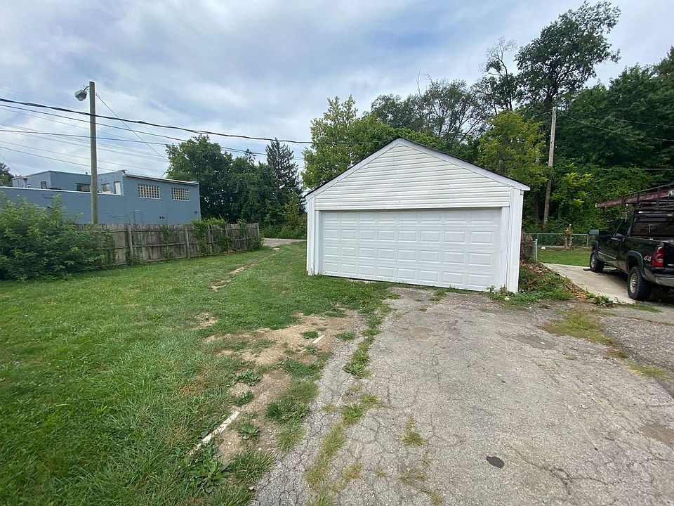 1st image of 2231 Parkwood Ave