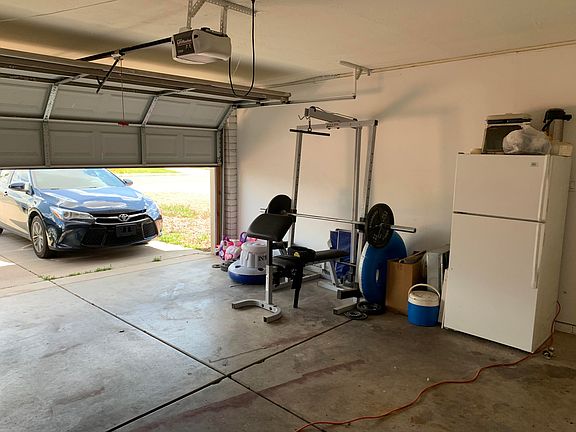 2nd image of 10050 N 47th Ave