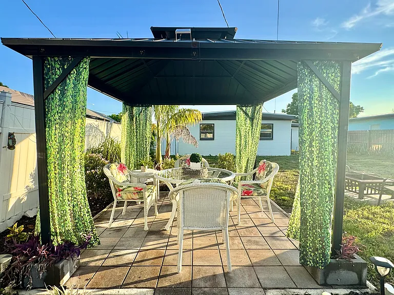 Awesome outdoor place to hang out with friends