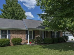 210 Hutchins Dr, Georgetown, KY 40324