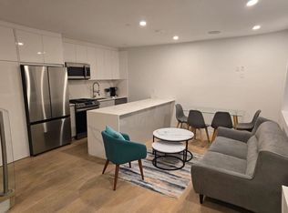 2881 Georgia St E, Vancouver, BC V5K2K3