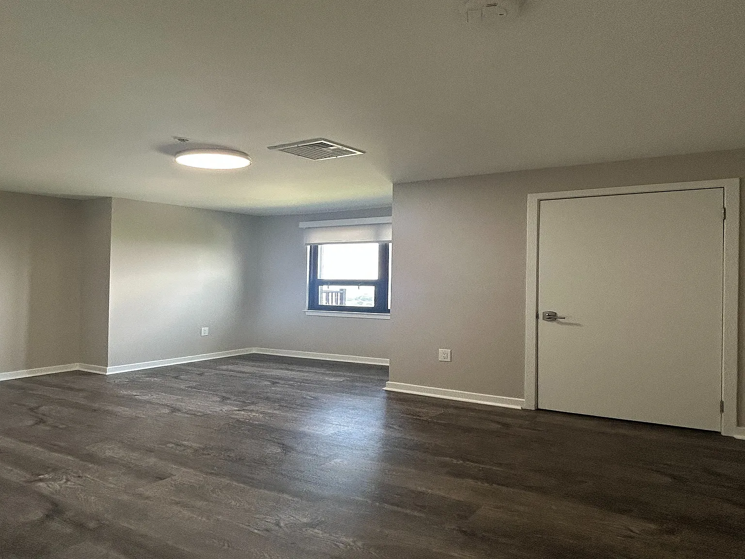 371 Bergen Boulevard — Photo 3