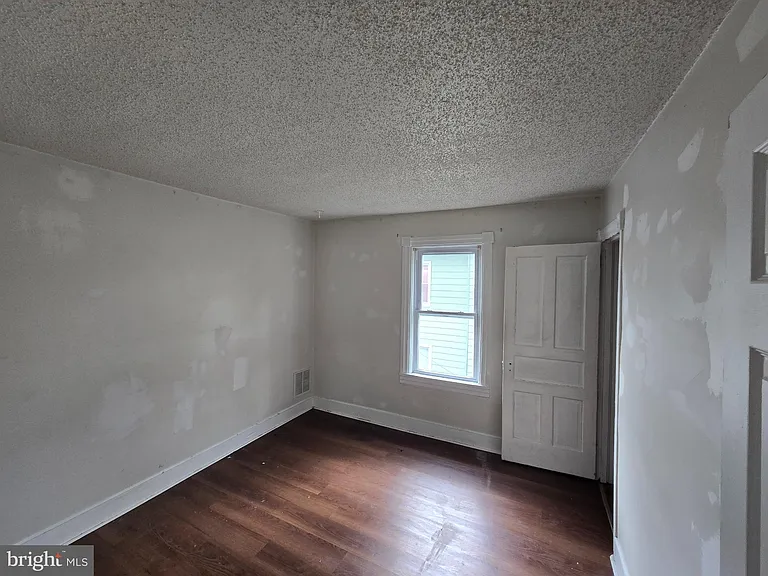 106 Main St — Photo 14