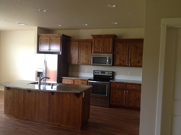 5th image of 3008 NE 75th St