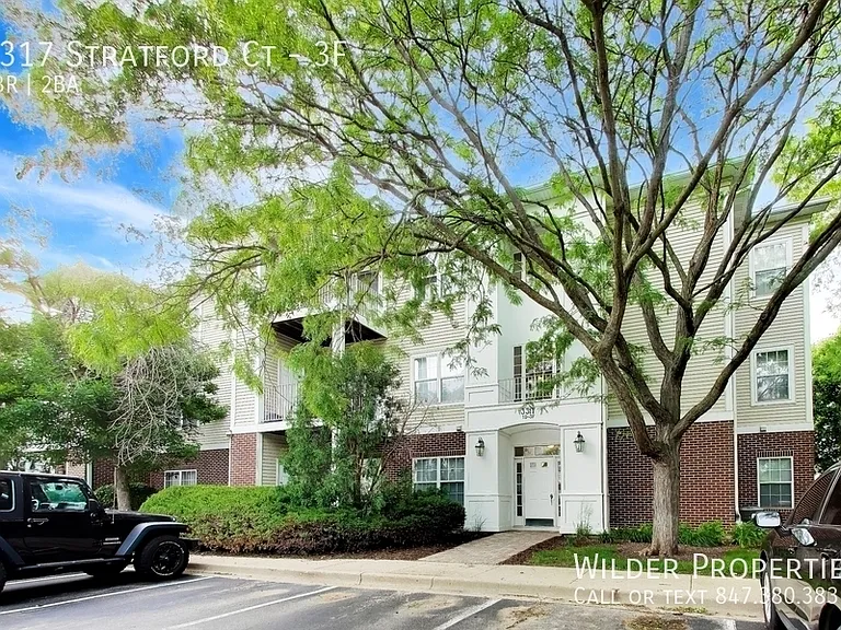 3317 Stratford Ct #3F — Photo 1
