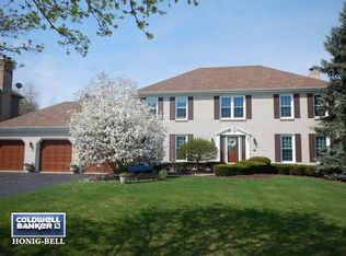 740 Fairway View Dr, Algonquin, IL
