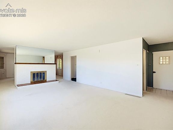 4th image of 2700 N Chelton Rd