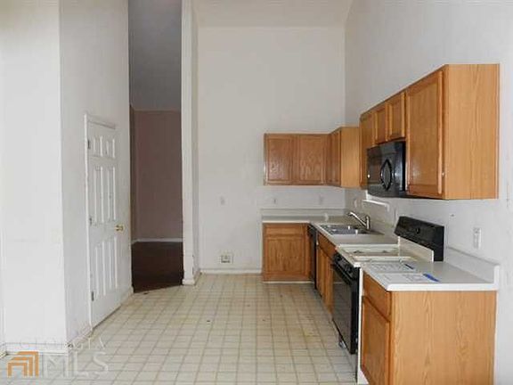 5th image of 13 Glenmaura Way