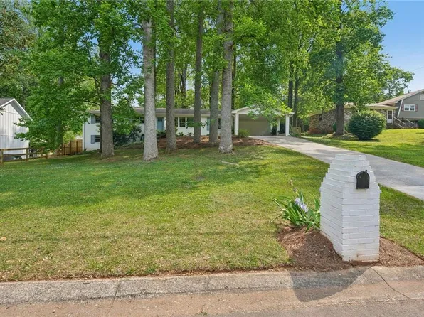 1860 Twin Branch Dr, Marietta, GA 30062