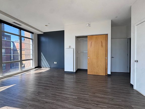 2nd image of 147 E Berkeley St APT 1