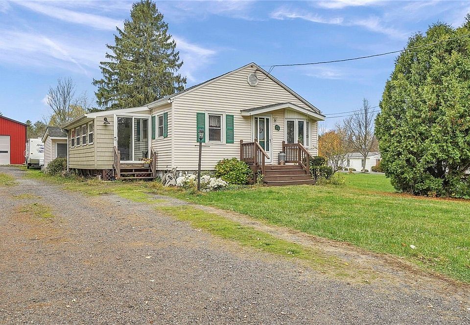 1st image of 60 Elderberry Ln
