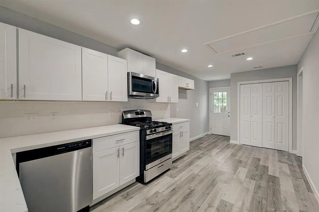 3 bed, 1632 sqft, $1,745 — Photo 4