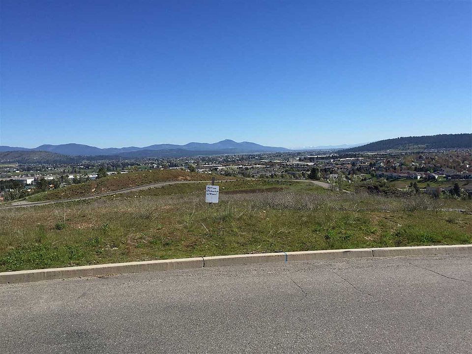 2nd image of 675 N Holiday Hills Dr