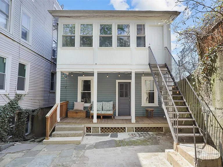 20 Ridge St #1 — Photo 14