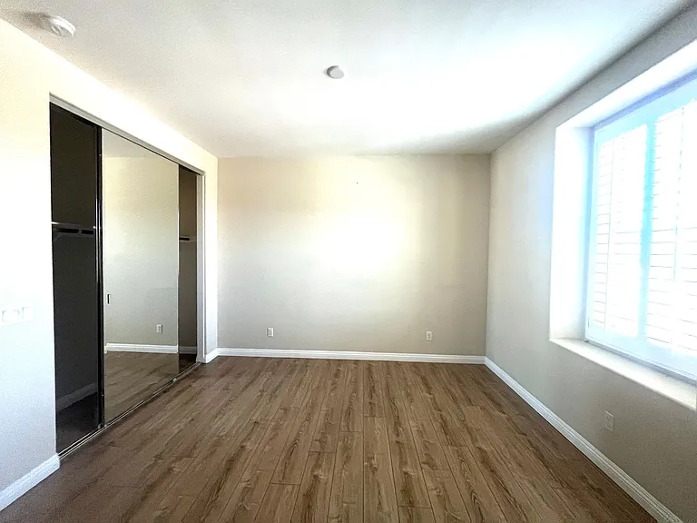 1134 Las Colinas Way — Photo 8