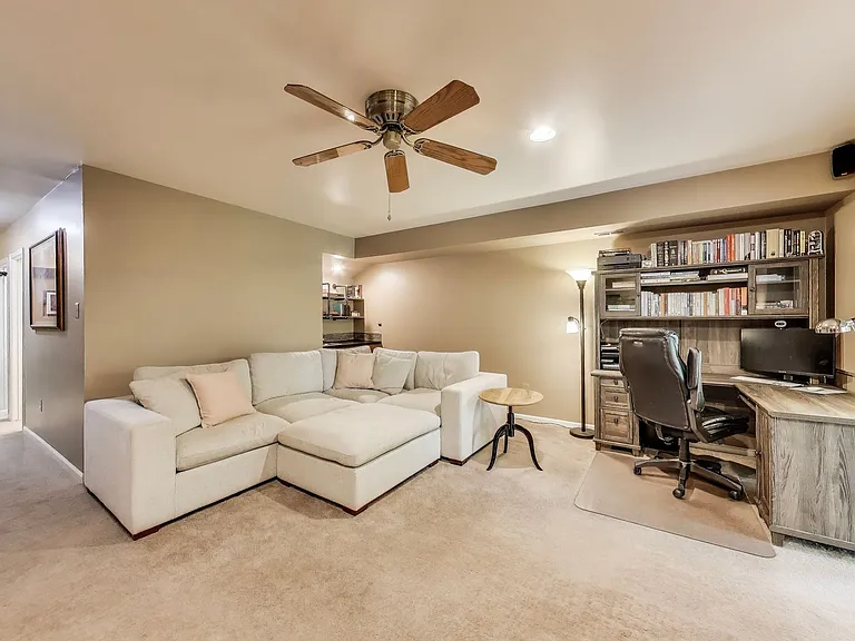 13630 Cedar Creek Ln — Photo 21