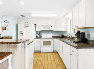172 White Sandy Dr, Panama City Beach, FL 32407