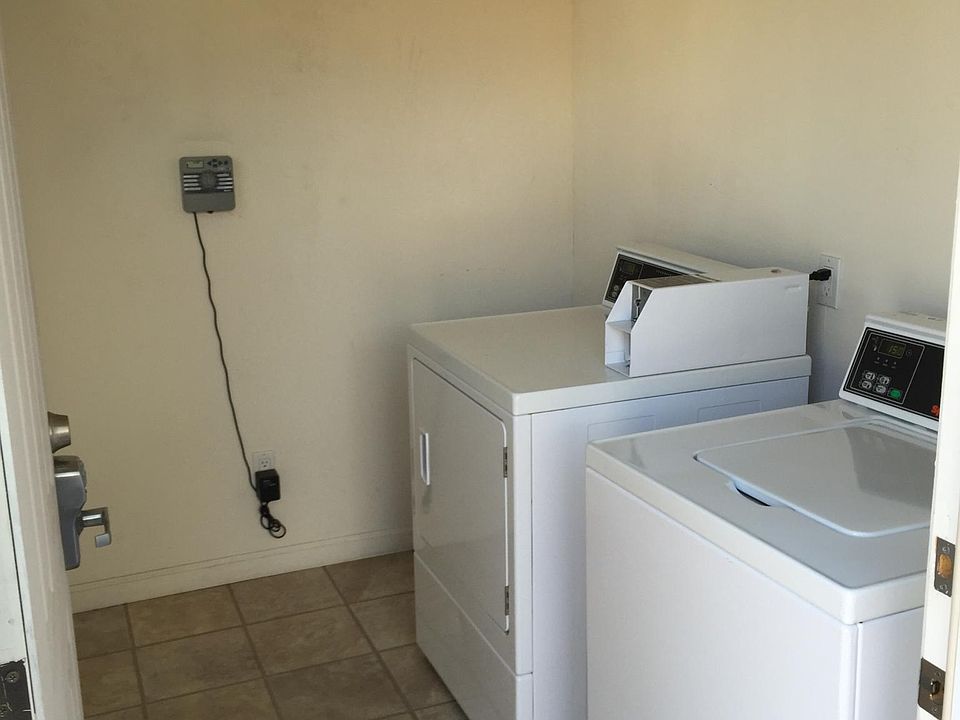 1st image of 4059 Kansas St #2
