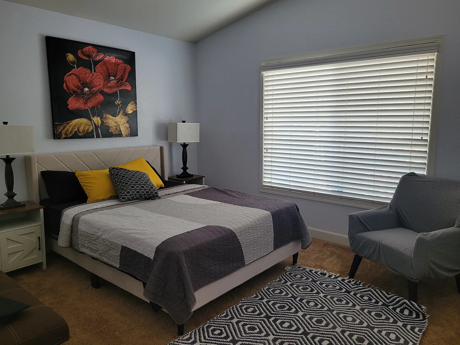 3 bed, 1405 sqft, $3,795 — Photo 2