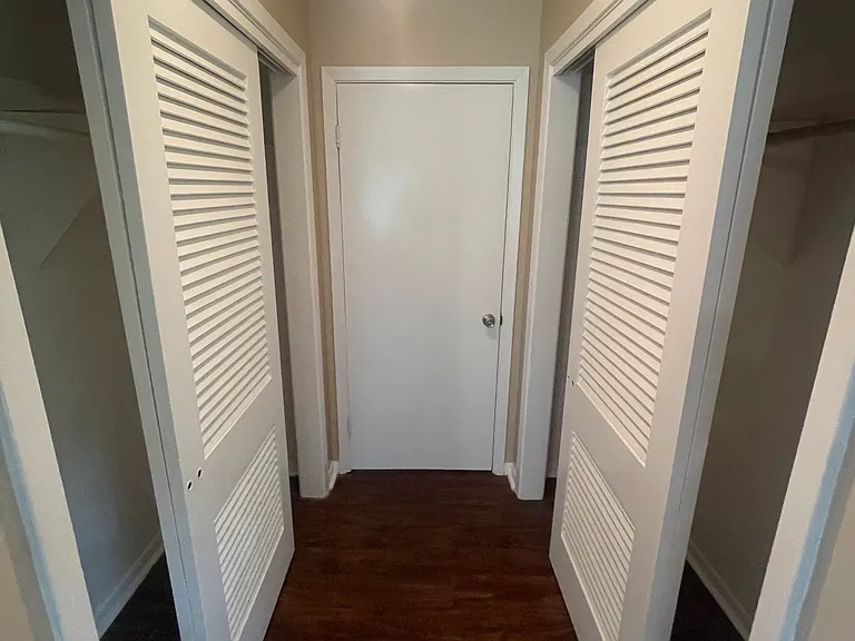 1401 S Broadmoor Dr — Photo 10