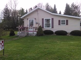 525 Sharon St, Saint Louis, MI 48880