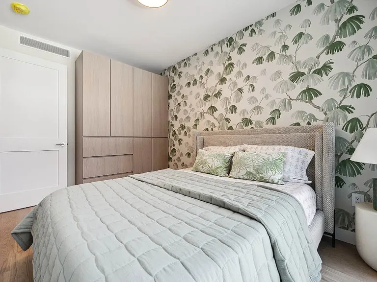 38-20 Parsons Blvd #710 — Photo 33
