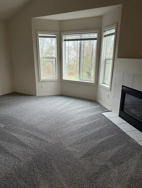 3 bed, 3.5 bath, 2088 sqft, $2,395 — Photo 4
