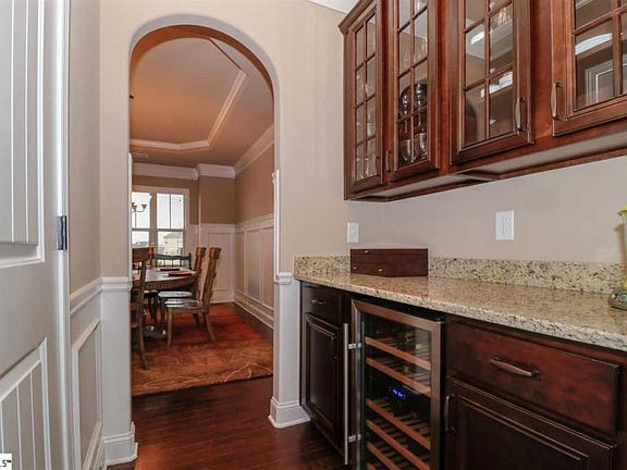 5th image of 112 Angel Falls Dr