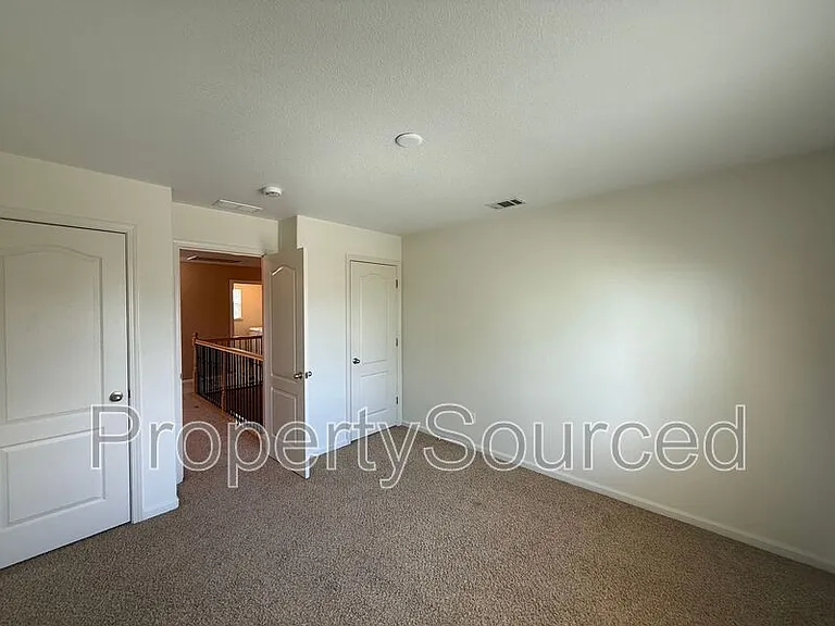 1688 Gathering Ln — Photo 37