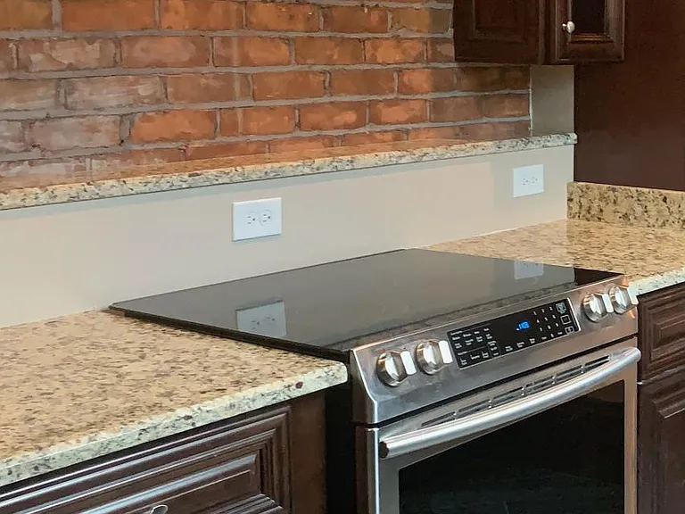 3716 Lincoln Ave #5 — Photo 3