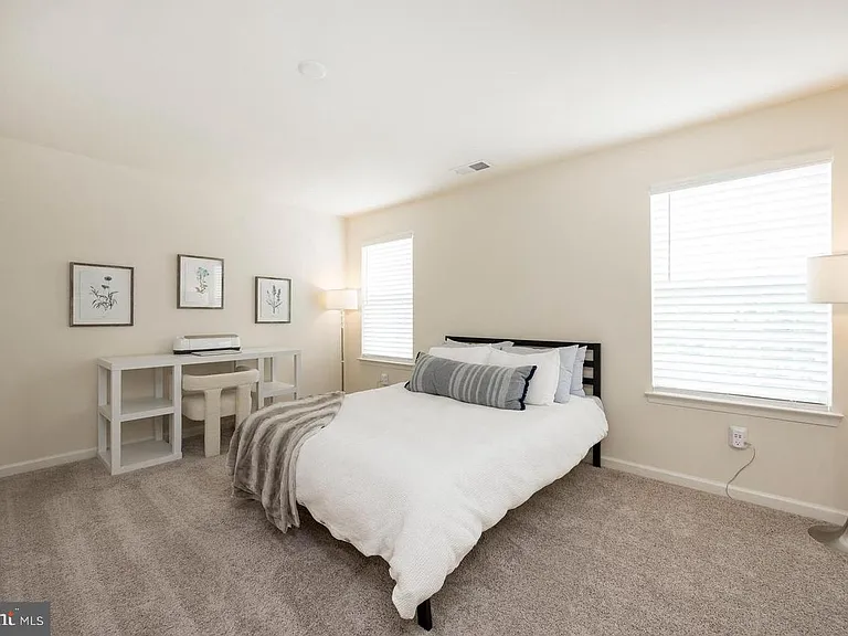 427 Lee Pl — Photo 20
