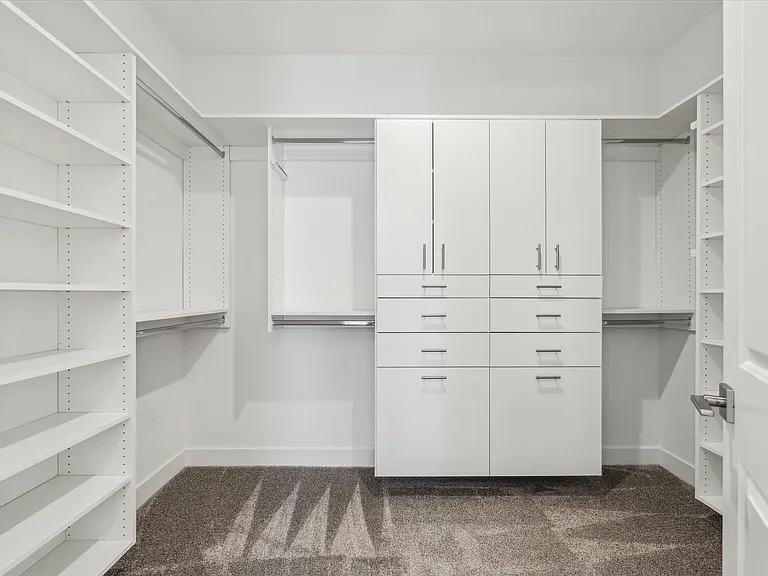 11138 N San Clemente St — Photo 16