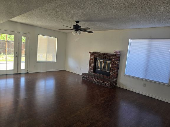 2nd image of 1300 Canyon Ct