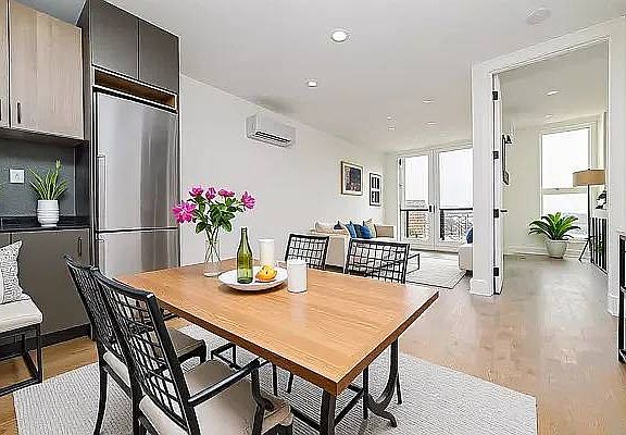 2nd image of 171 Linden Blvd #8B