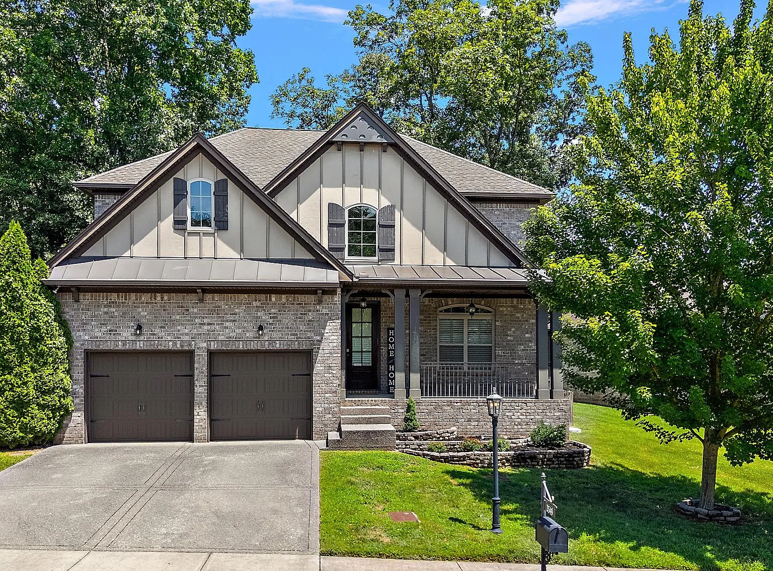 4 bed, 2850 sqft, $3,400 — Photo 1